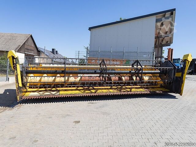 Combine harvester New Holland 20 X - Biso Integral CX 100