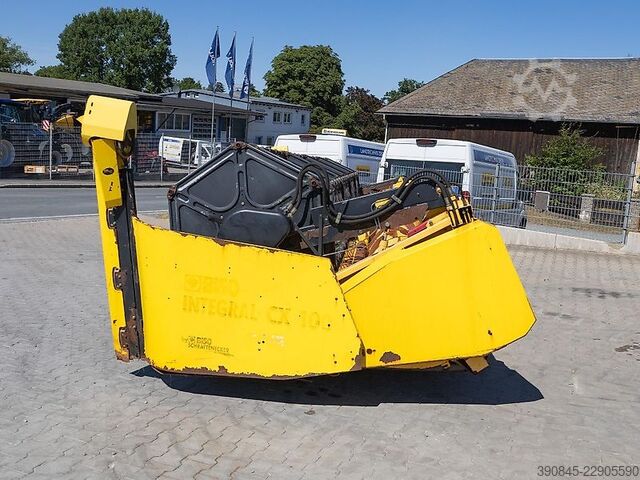 Combine harvester New Holland 20 X - Biso Integral CX 100