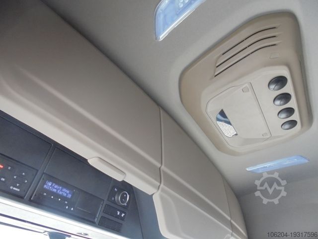 Volumen SZM DAF XF480 FT Low Deck SH Hubkupplung CAM