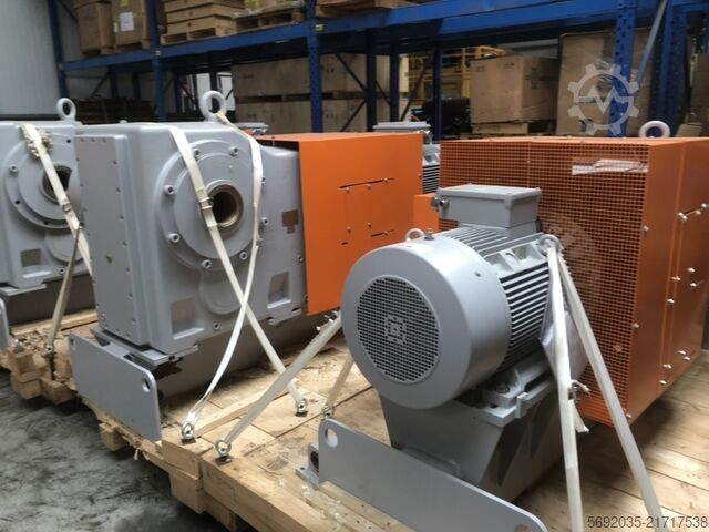 NORD MAXXDRIVE industrial gear motors NORD GETRIEBEBAU GMBH 24x NORD MAXXDRIVE