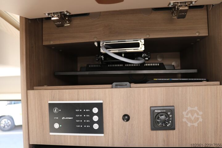 Teilintegriertes Wohnmobil Carado T 447 AT8G+TV+Thule+DoppelRFK+Hubbett