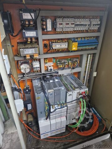 Werkzeugfräsmaschine - Universal AVIA FNE 40 NC