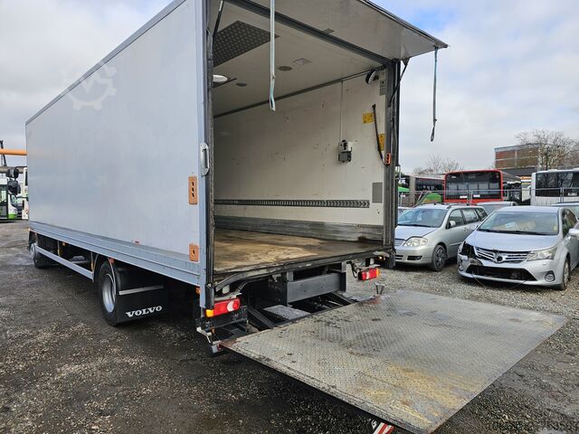 Refrigerated truck Volvo FL240 4x2 Ladeborwand