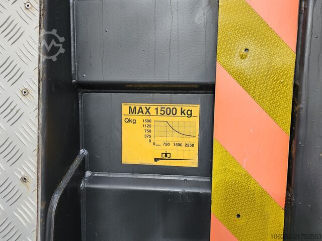 Refrigerated truck Volvo FL240 4x2 Ladeborwand