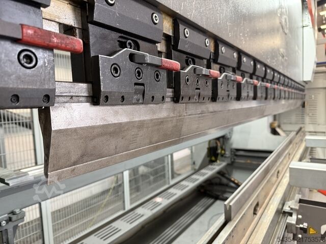 Hydraulic Pressbrake Bystronic ByBend Smart 225/4100