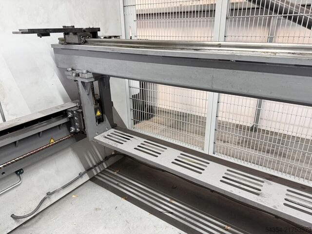 Hydraulic Pressbrake Bystronic ByBend Smart 225/4100
