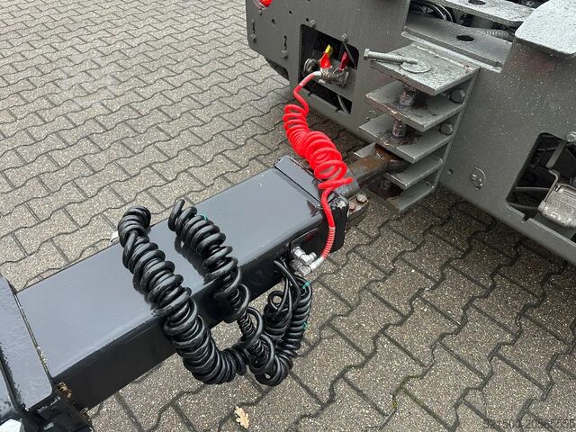 Kühl-/Tiefkühltransport Burg Wipkar Carrier Supra 850 U / 3000KG Laadklep / ...