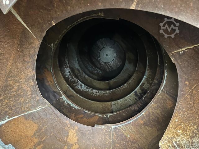 Concrete mixer truck Iveco TRAKKER 500