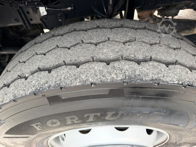 Concrete mixer truck Iveco TRAKKER 500