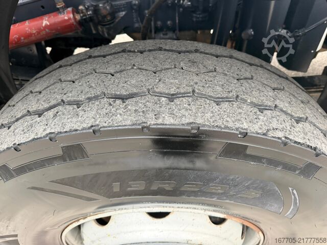 Concrete mixer truck Iveco TRAKKER 500