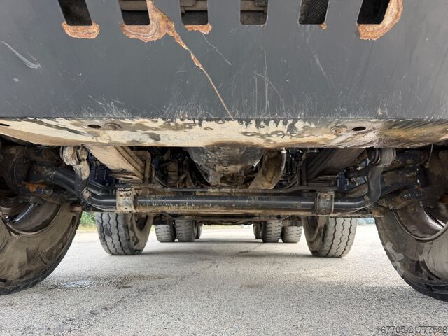 Concrete mixer truck Iveco TRAKKER 450