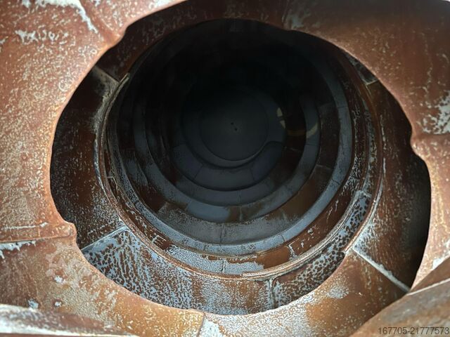 Concrete mixer truck Iveco TRAKKER 500