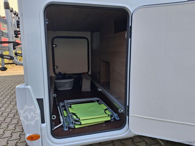 Teilintegriertes Wohnmobil CARADO V 337 pro+, safety acc, multimedia