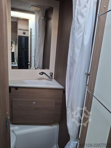Teilintegriertes Wohnmobil CARADO T 338s