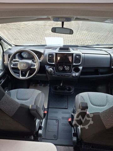 Teilintegriertes Wohnmobil CARADO T 338s