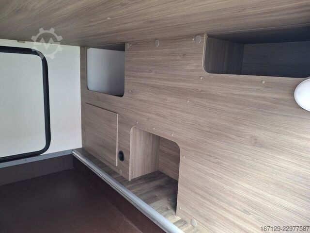 Teilintegriertes Wohnmobil CARADO V 347 Safety ACC, Automatik, Multimedia