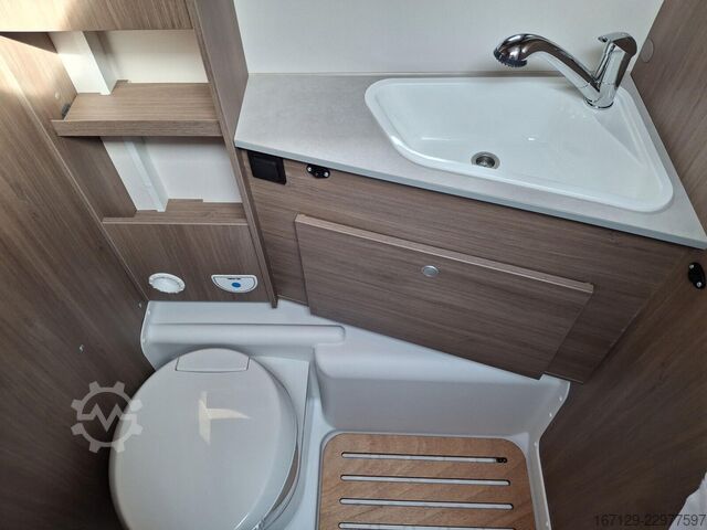 Teilintegriertes Wohnmobil CARADO T 338S
