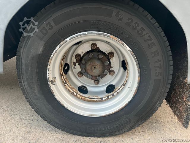 Box van MERCEDES-BENZ ATEGO 816 * KOFFER * 1T LBW *NAVI *