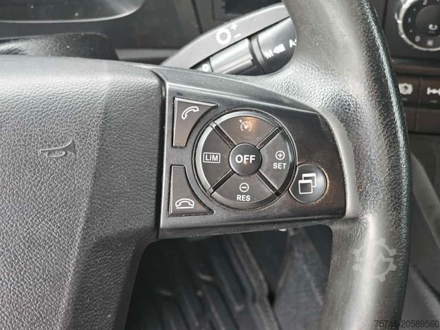 Refrigerated truck MERCEDES-BENZ ANTOS 1827 * THERMOKING T-1000 R SPECTRUM * LBW