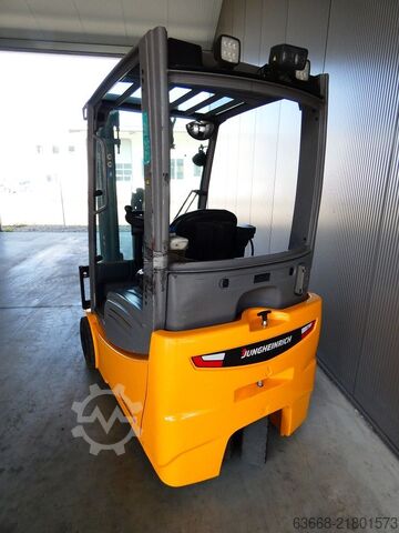 Electric 3-wheel forklift Jungheinrich EFG 218 K