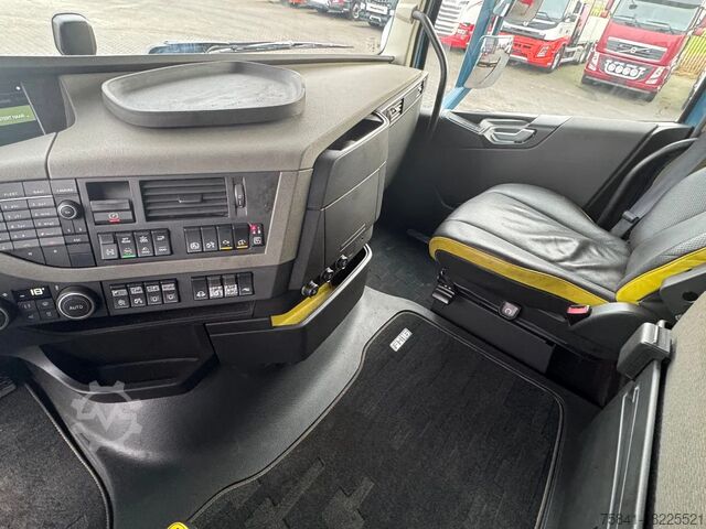 Crane truck Volvo FH 16.750 8x4 HIAB 638 E-8 + JIB 150X-6