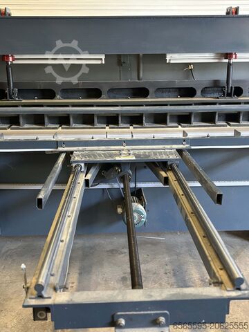 Hydraulic guillotine shear SOSN MJB268