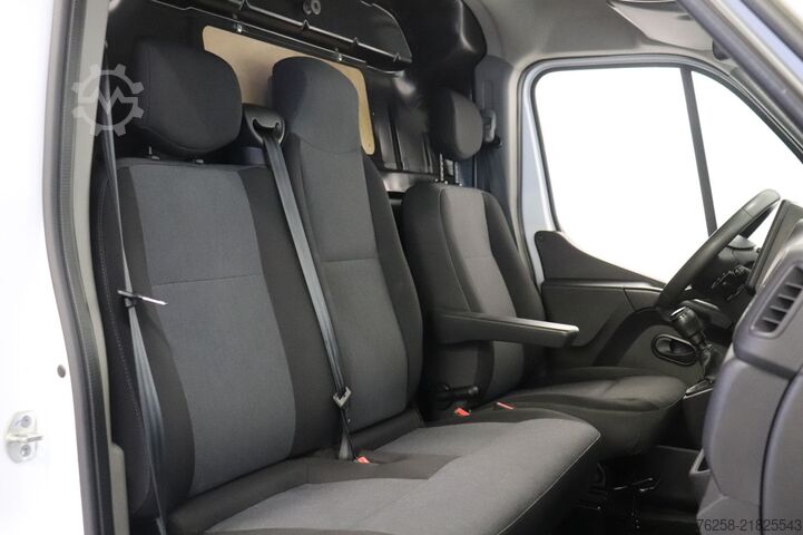 Delivery van Renault Master 2.3 dCi 135PK L2H2 - EURO 6 - Airco - Im...