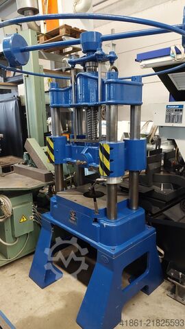 Manual spindle press AGEO SP 32-575