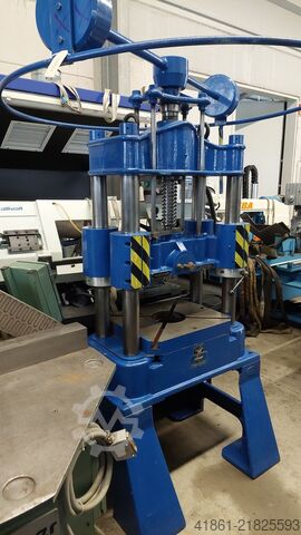 Manual spindle press AGEO SP 32-575
