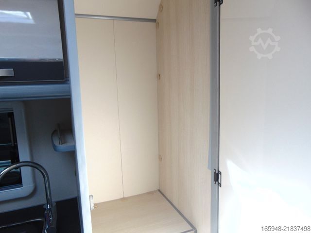 Semi-integrated camper ACROSS Aero 689 CDH | *Rollstuhlgerecht*mit t