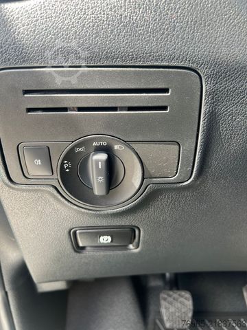 Panel van MERCEDES-BENZ Vito 114 MIXTO LANG KLIMA TEMPOMA KAMERA LED AHK