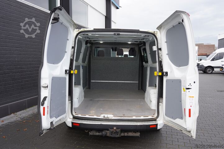 Delivery van Ford Transit Custom 2.0 TDCI 130PK L2 EURO 6 - Airco...
