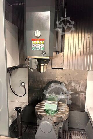 Vertical machining center HAAS UMC-750