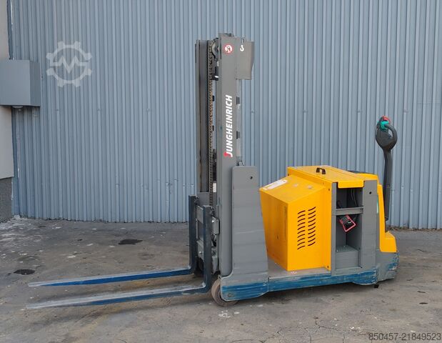Pallet Stackers Jungheinrich EJG112 batt2022/ 2019y/ 13434mh/ 2.5m/ tilt