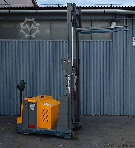 Pallet Stackers Jungheinrich EJG112 batt2022/ 2019y/ 13434mh/ 2.5m/ tilt