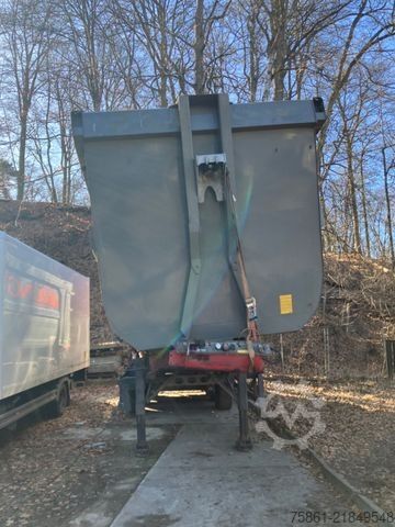 Tipper semitrailer SCHMITZ CARGOBULL SKI 24 SL 10.5    55m3