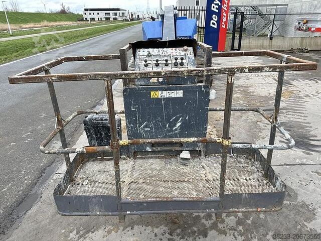 Teleskopische Hebebühne Aichi SR18A