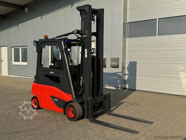 Elektro 4 Rad Linde E20PL-386-02 + Ladegerät 3775 --EK