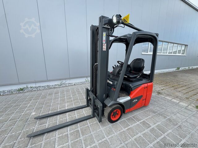 Electric - 3 wheels Linde E12-386-02 + Ladegerät 3550 --EK