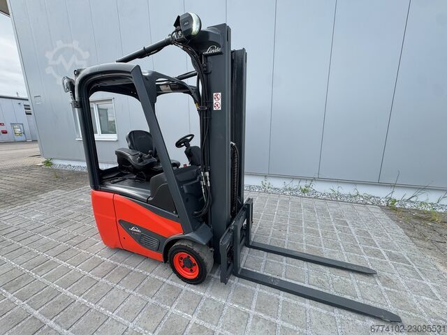 Electric - 3 wheels Linde E12-386-02 + Ladegerät 3550 --EK