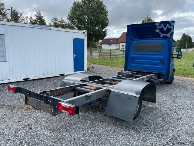 Transporter Fahrgestell IVECO 72C18 HiMatic,Fahrgestell,1.Hand