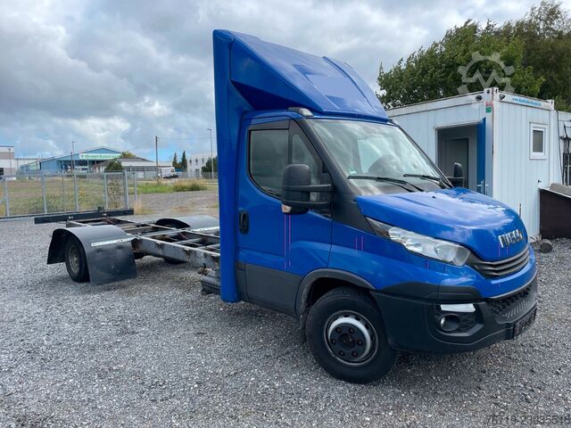 Transporter Fahrgestell IVECO 72C18 HiMatic,Fahrgestell,1.Hand