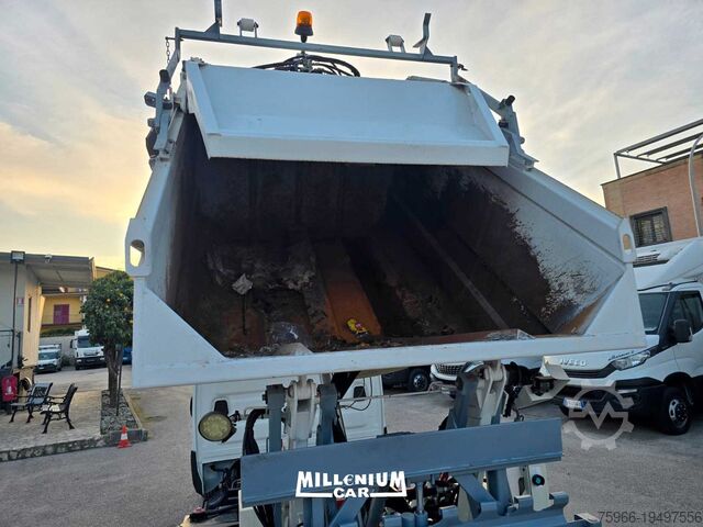 Garbage collection van Iveco DAILY COMPATTATORE FARID METANO