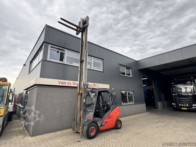 Linde H35D-02 Triplex 550 Freelift / Sideshift / Fork Positioner VW Diesel 2018 LINDE H35D-02 Triplo 550 Freelift / Sideshift / Vorkversteller VW Diesel 2018