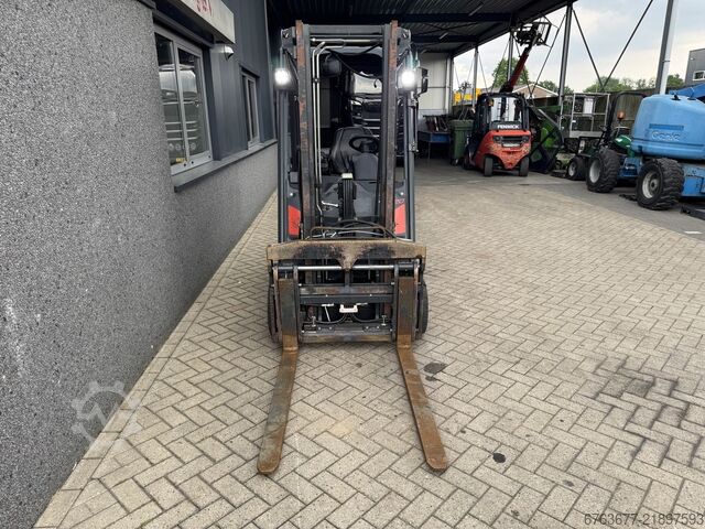 Linde H20T-01 Duplex 315 Freelift / Sideshift / Fork Positioner LPG 2015 LINDE H20T-01 Duplo 315 Freelift / Sideshift / Vorkversteller LPG 2015