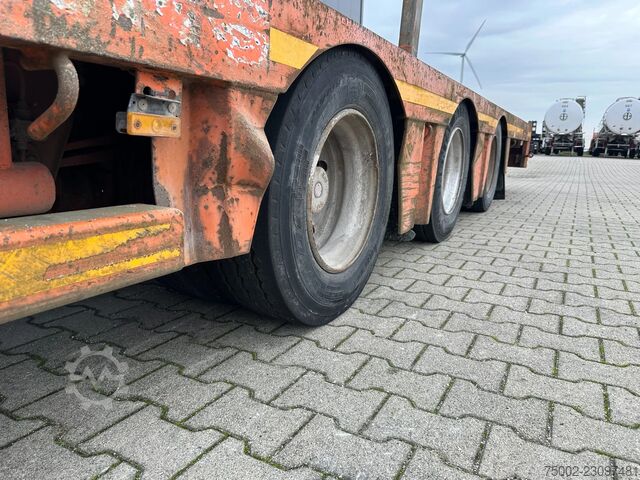 Nooteboom OSD-48-03 V/L  LOWLOADER / 580CM EXTENDABLE / SELF STEERED / SAF Nooteboom OSD-48-03 V/L  LOWLOADER / 580CM EXTENDABLE / S...