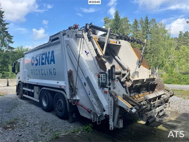 Garbage truck Scania P410 Compactor truck w/ Crane.
