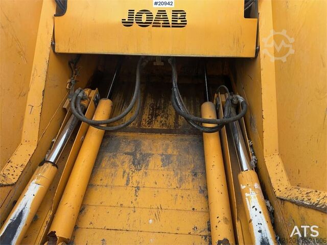 Garbage truck Volvo FM 370 6x2 - 2 chamber refuse truck.