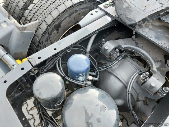 Standard SZM MAN TGX 18.460 XXL-Broken Engine-INTARDER-2 Tanks