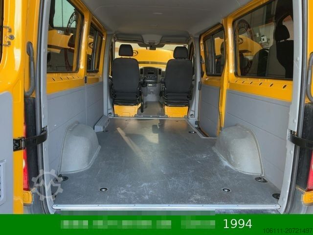 Kleinbus VOLKSWAGEN Crafter Kombi 35 mittel L2H1 Fensterbus Ahk.3,5t